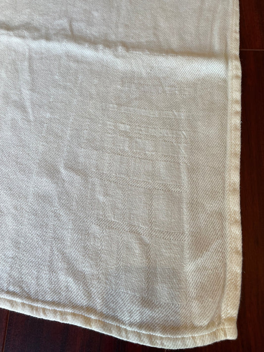 Hand loomed linen tablecloth in white